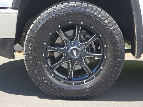 Used 2023 Chevrolet Silverado 2500 LT w/ All Star Edition AWD/4WD image 25