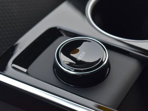 New 2026 Chevrolet Equinox LT w/ Safety and Technology Package image 23