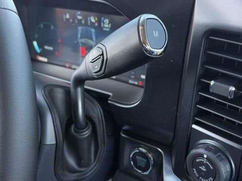 New 2026 Ford F250 Lariat w/ Black Appearance Package image 17