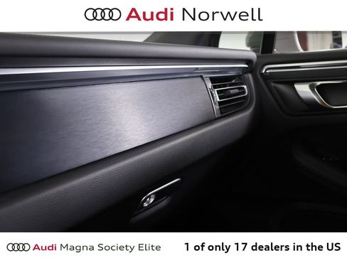 Used 2022 Porsche Macan GTS AWD/4WD image 7