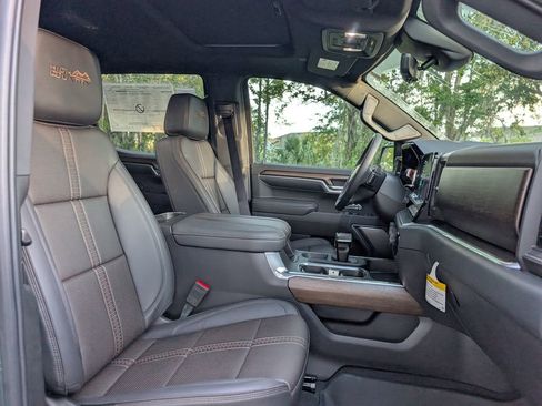 New 2026 Chevrolet Silverado 1500 High Country w/ High Country Premium Package AWD/4WD image 19