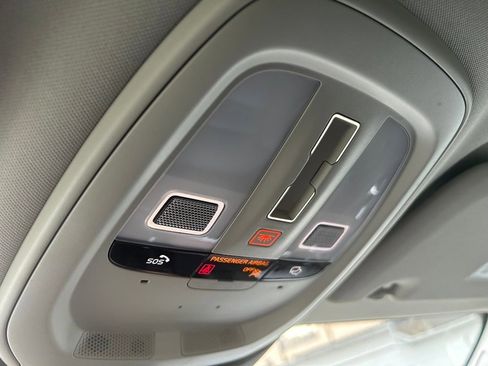 Certified 2025 Volvo V60 B5 Cross Country Plus image 27