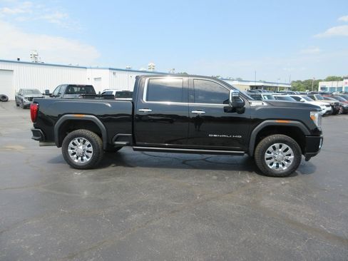Certified 2023 GMC Sierra 3500 Denali w/ Denali Ultimate Package AWD/4WD image 5