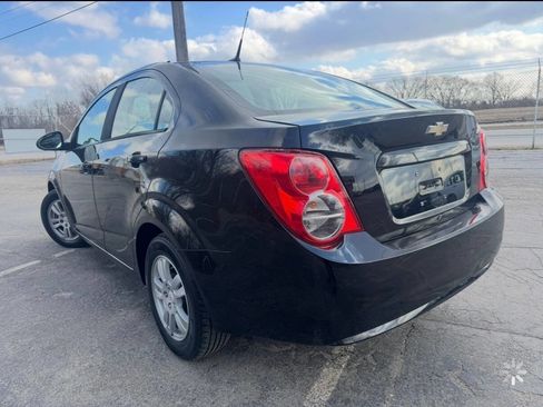 Used 2012 Chevrolet Sonic LS image 4
