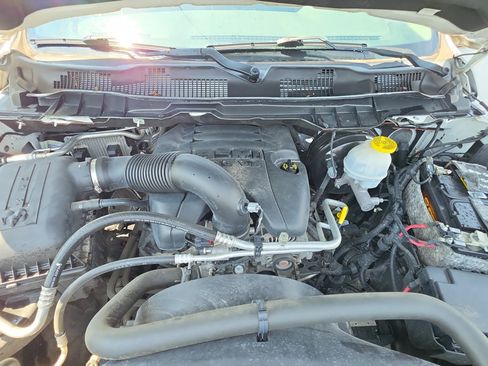Used 2019 RAM 1500 Classic SLT AWD/4WD image 24