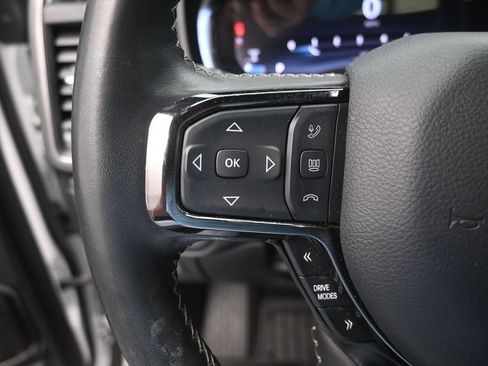 Used 2025 RAM 1500 Limited AWD/4WD image 7