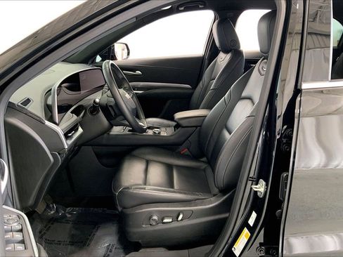 Used 2025 Cadillac XT4 Premium Luxury FWD image 18