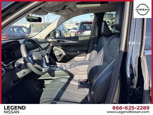 Used 2023 INFINITI QX60 Luxe w/ Performance Audio Package image 12