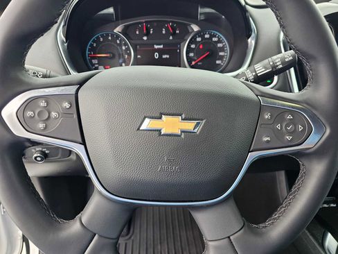 Used 2023 Chevrolet Traverse LT FWD image 24