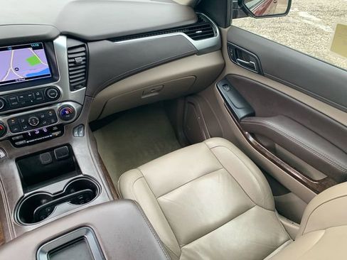 Used 2019 Chevrolet Tahoe LT image 24