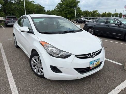 Used 2013 Hyundai Elantra GLS FWD image 3