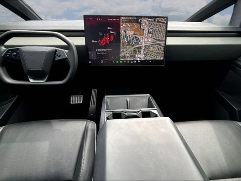 Used 2024 Tesla Cybertruck AWD Crew Cab image 7