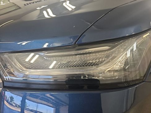 Certified 2023 Chevrolet Traverse LT AWD/4WD image 39