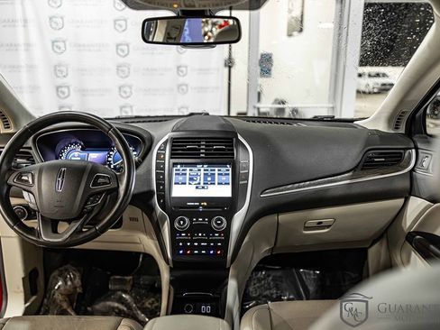 Used 2018 Lincoln MKC Reserve w/ Lincoln MKC Climate Package image 35