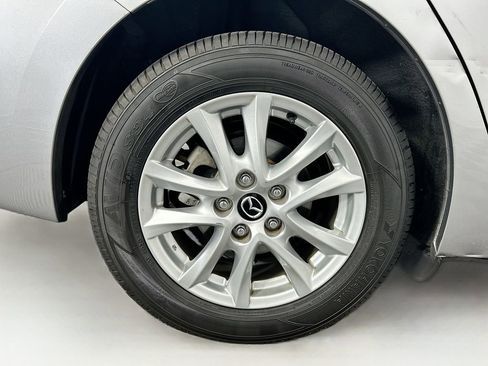 Used 2016 MAZDA MAZDA3 i Touring image 31