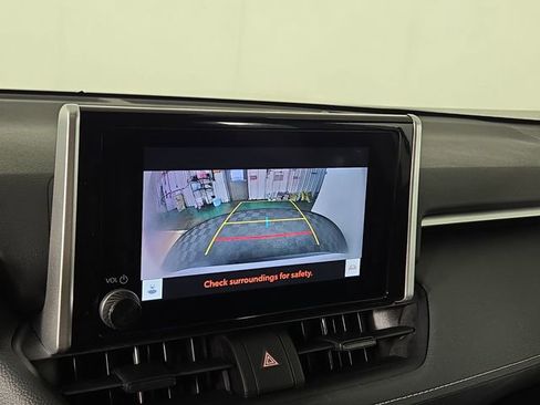 Used 2025 Toyota RAV4 XLE image 18