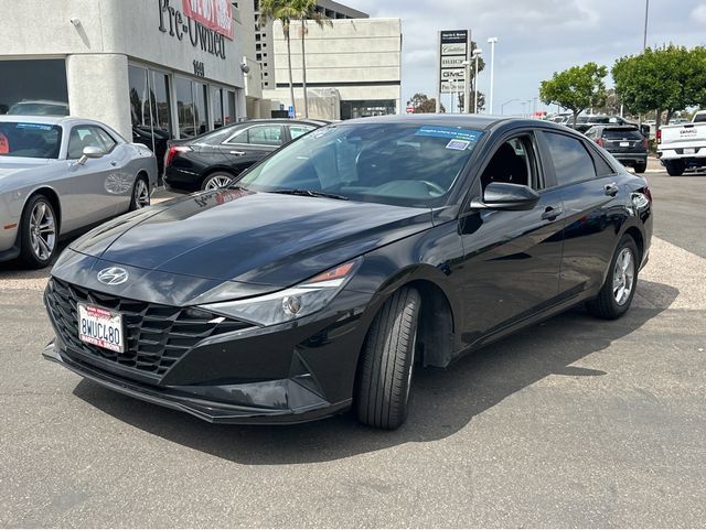 Used 2021 Hyundai Elantra SE FWD image 11