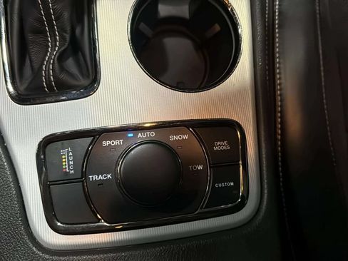 Used 2018 Jeep Grand Cherokee Trackhawk w/ Trailer Tow Group IV AWD/4WD image 31