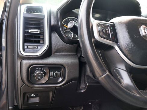 Used 2019 RAM 1500 Big Horn RWD image 10