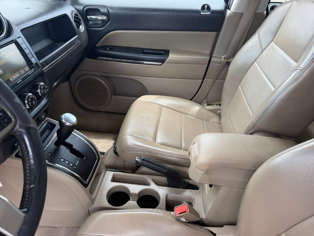 Used 2014 Jeep Patriot Limited w/ Sun/Sound Group AWD/4WD image 12