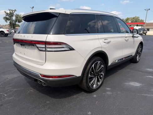 Used 2025 Lincoln Aviator Reserve w/ Equipment Group 201A AWD/4WD image 9