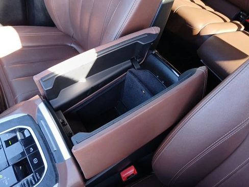 Used 2022 BMW X7 M50i image 24