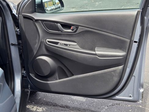 Used 2021 Hyundai Kona SEL image 5