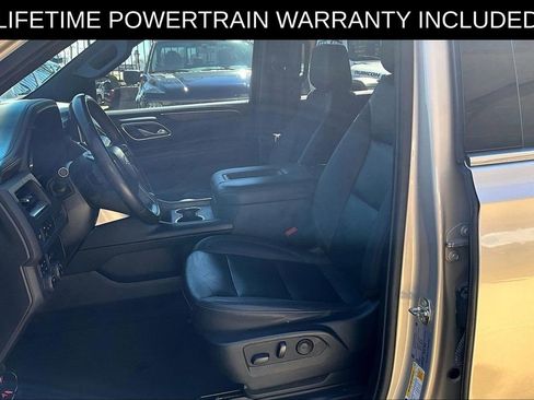 Used 2023 Chevrolet Suburban LT image 26