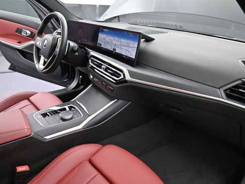 Used 2024 BMW 330i xDrive 330i xDrive w/ Premium Package image 20