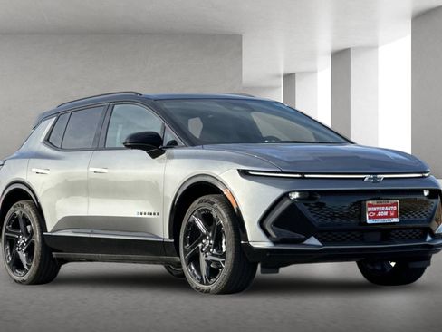 Used 2026 Chevrolet Equinox EV RS image 1