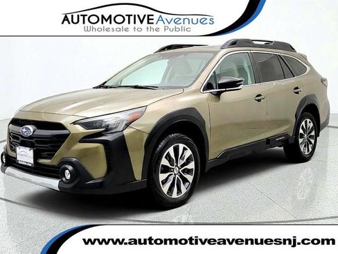 Used 2023 Subaru Outback Limited AWD/4WD image 1