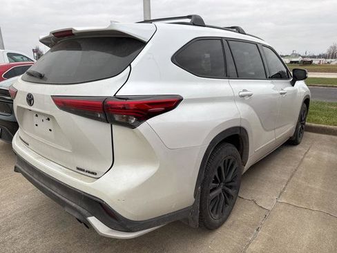 Certified 2022 Toyota Highlander XSE image 10