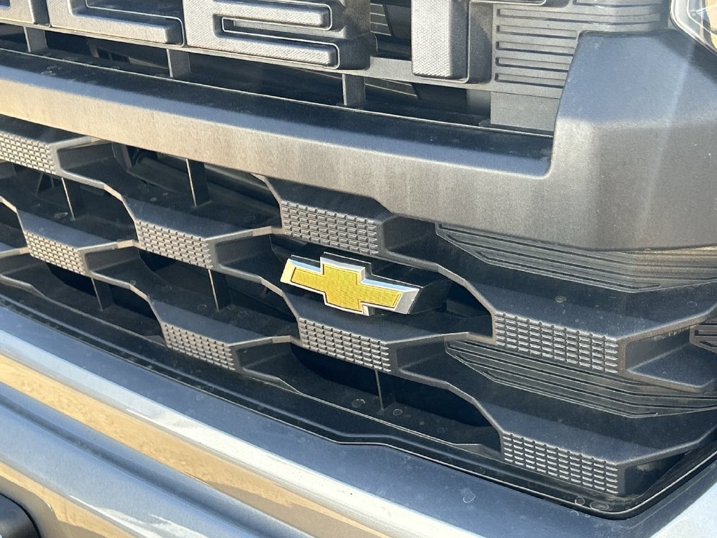 Used 2024 Chevrolet Silverado 1500 Custom RWD image 29