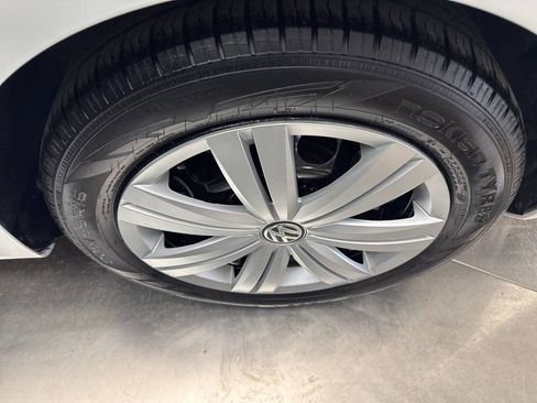 Used 2017 Volkswagen Jetta S image 35