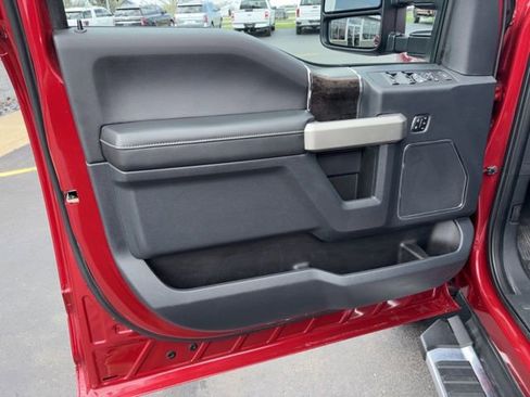 Used 2022 Ford F250 Lariat w/ Lariat Ultimate Package AWD/4WD image 24