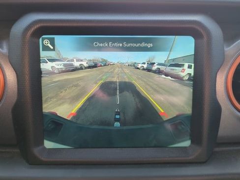 Used 2022 Jeep Gladiator Mojave w/ Trailer Tow Package AWD/4WD image 7