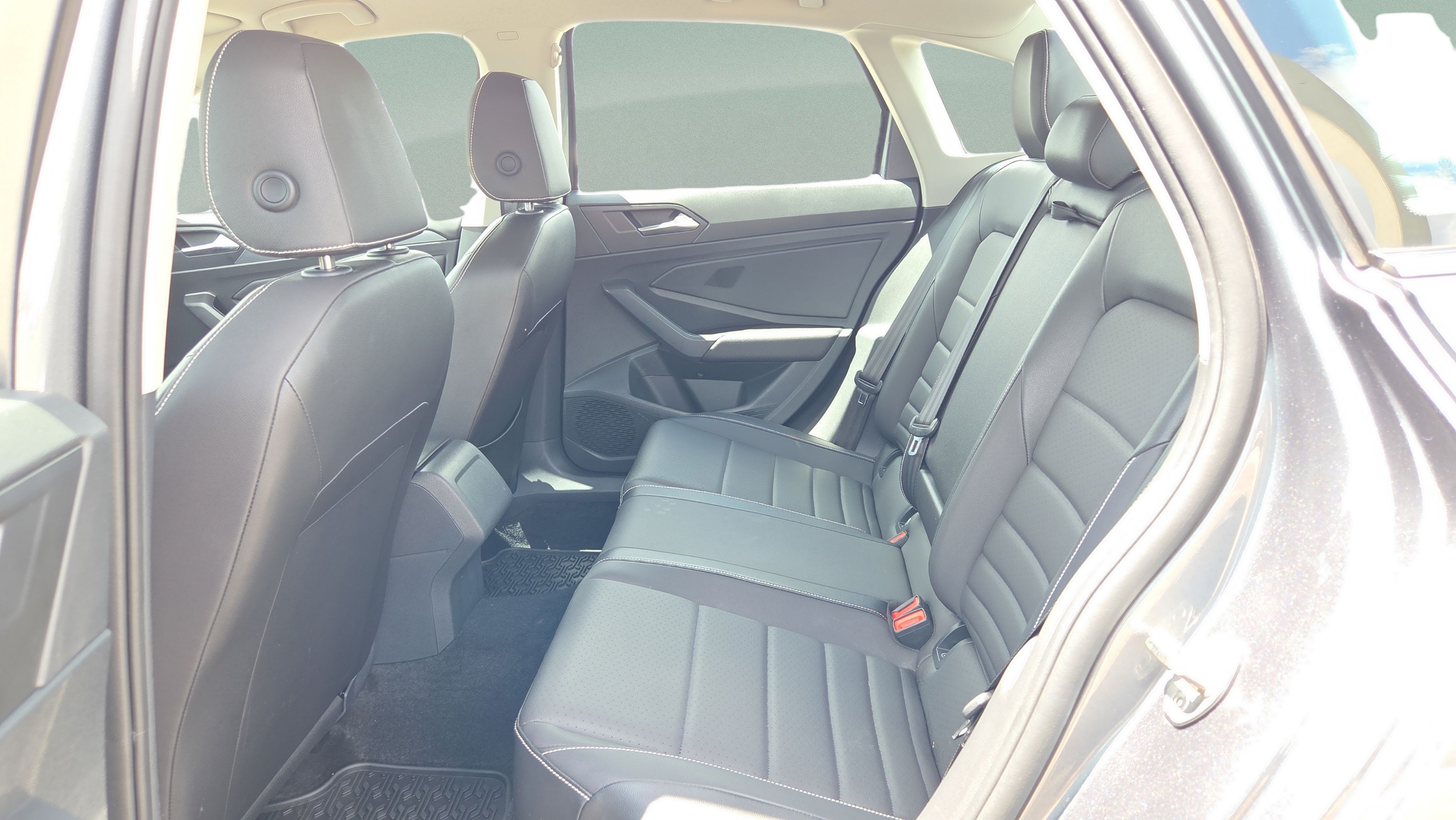 Used 2024 Volkswagen Jetta SE FWD image 10