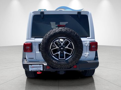 Used 2025 Jeep Wrangler Unlimited Rubicon AWD/4WD image 4