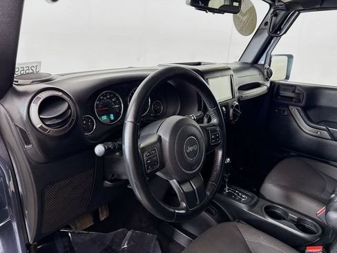 Used 2017 Jeep Wrangler Unlimited Sport w/ Quick Order Package 24S AWD/4WD image 9