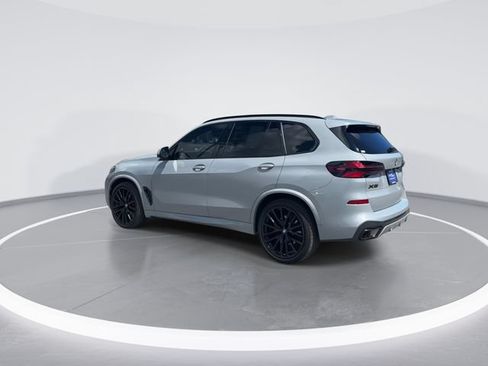 Used 2025 BMW X5 sDrive40i w/ M Sport Package RWD image 5