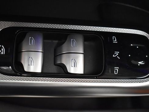 New 2026 Mercedes-Benz GLC 300 4MATIC image 23