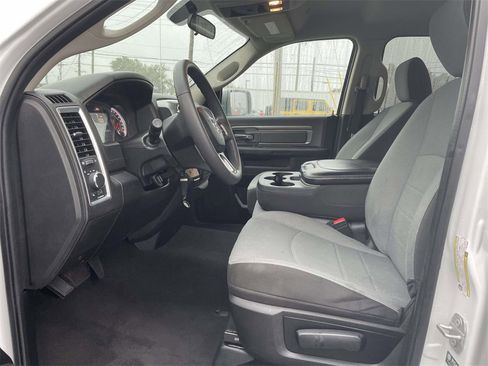 Used 2024 RAM 1500 Classic SLT image 15