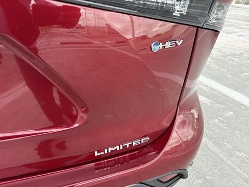 Used 2026 Toyota Highlander Limited image 26