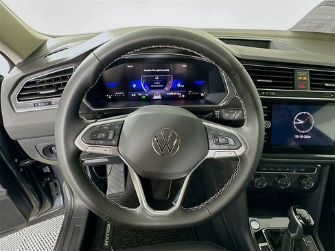 Used 2024 Volkswagen Tiguan S image 18