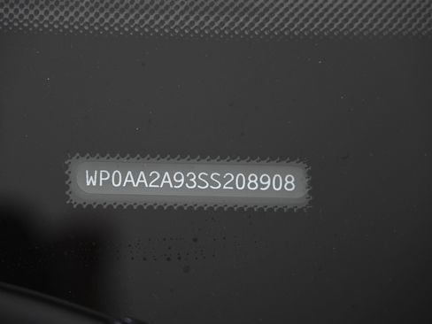 Used 2025 Porsche 911 Carrera image 34