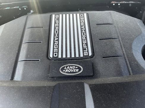 Used 2025 Land Rover Defender 110 V8 image 29