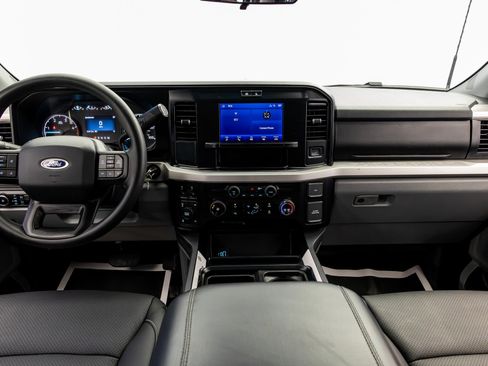 Used 2025 Ford F250 XLT w/ FX4 Off-Road Package AWD/4WD image 37