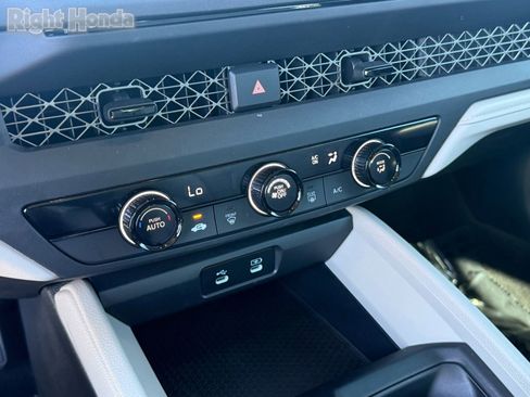 Certified 2025 Honda Accord LX image 24