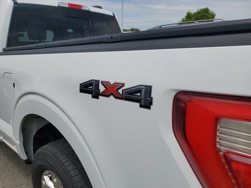 Used 2022 Ford F150 Lariat w/ Equipment Group 502A High AWD/4WD image 13