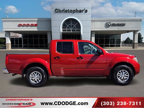 Used 2016 Nissan Frontier SV AWD/4WD image 2
